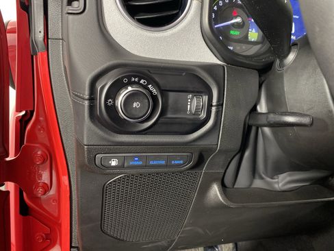 Used 2025 Jeep Wrangler Backcountry image 26