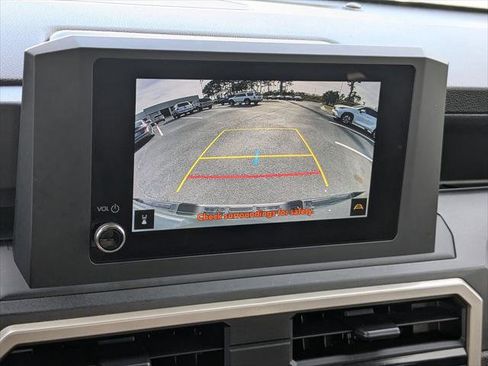 Certified 2025 Toyota Tacoma SR AWD/4WD image 21