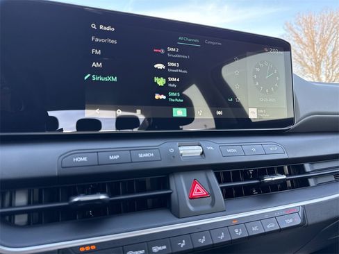 New 2025 Kia K4 LXS image 12