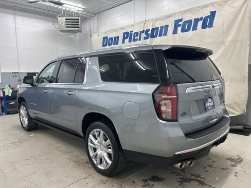 Used 2024 Chevrolet Suburban High Country image 6