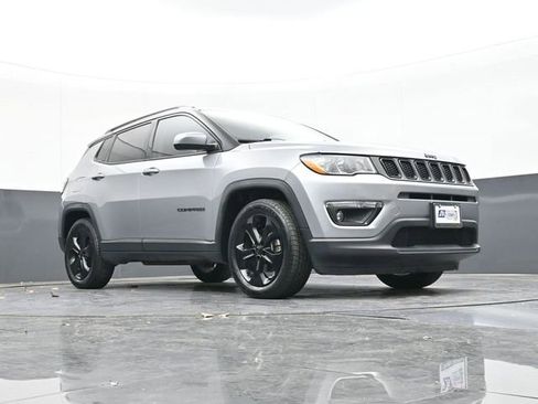 Used 2019 Jeep Compass Altitude image 48