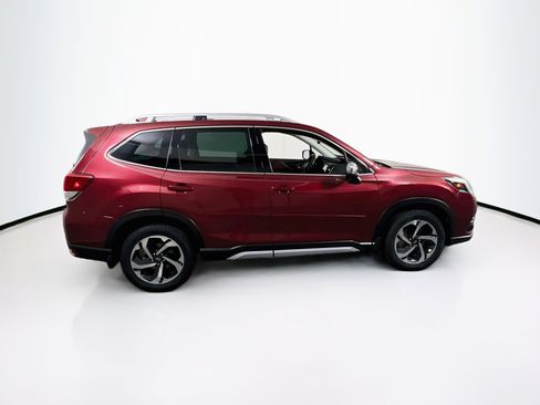 Used 2023 Subaru Forester Touring AWD/4WD image 4