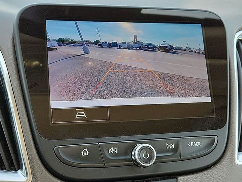 Used 2024 Chevrolet Malibu LT FWD image 8