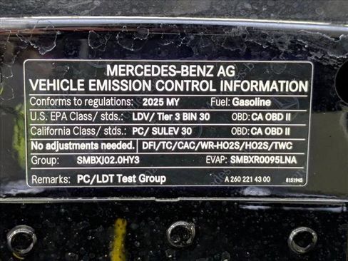 Used 2025 Mercedes-Benz GLB 250 image 23