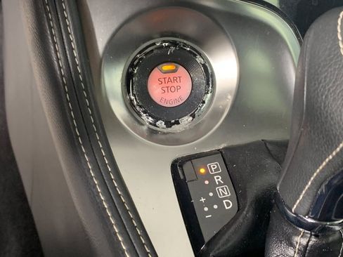 Used 2017 Nissan Maxima Platinum image 17