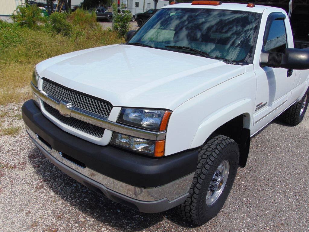 Used 2004 Chevrolet Silverado 2500 LS w/ Snow Plow Prep Package AWD/4WD image 16