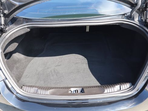 Used 2013 Jaguar XF RWD image 40