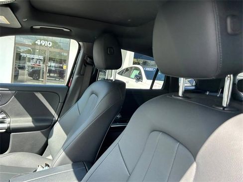 Used 2024 Mercedes-Benz GLA 250 4MATIC image 12