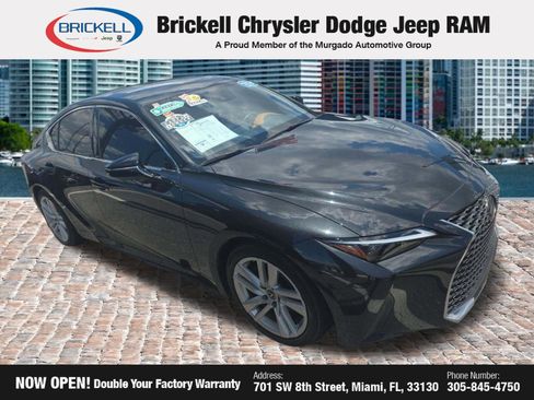 Used 2024 Lexus IS 300 w/ Comfort Package RWD image 10