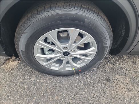 New 2026 Ford Escape Active image 9