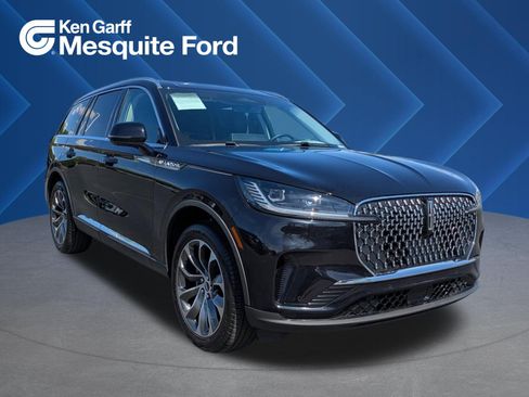 Used 2025 Lincoln Aviator Reserve w/ Illumination Package AWD/4WD image 1