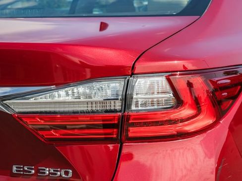 Used 2017 Lexus ES 350 FWD image 7