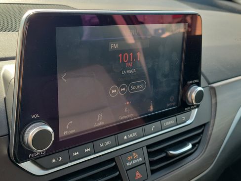 Certified 2024 Nissan Altima 2.5 SV image 29