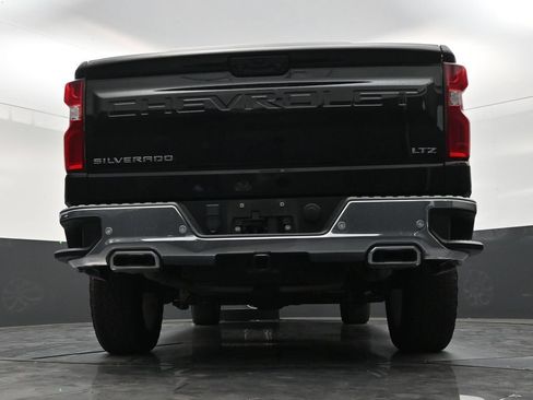 Used 2023 Chevrolet Silverado 1500 LTZ AWD/4WD image 23