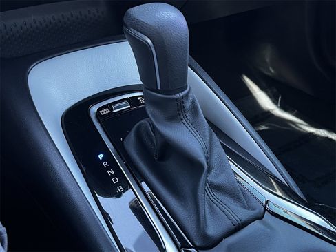 Used 2024 Toyota Corolla SE image 17