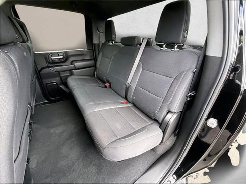 Used 2024 Chevrolet Silverado 2500 Custom w/ Custom Value Package image 25