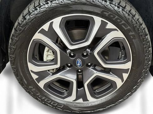 Used 2023 Subaru Ascent Limited w/ Technology Package AWD/4WD image 12
