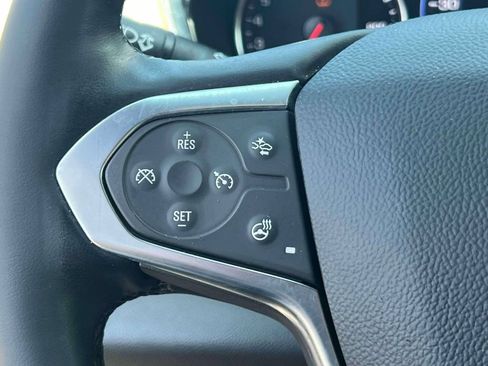 Used 2023 Chevrolet Traverse Premier AWD/4WD image 22