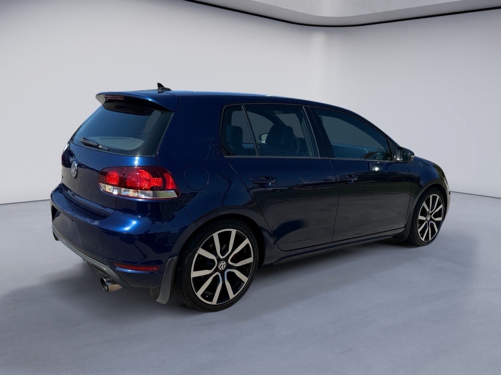 Used 2012 Volkswagen GTI Autobahn FWD image 5