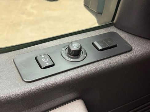 Used 2016 Ford F350 Lariat w/ Lariat Interior Package image 26