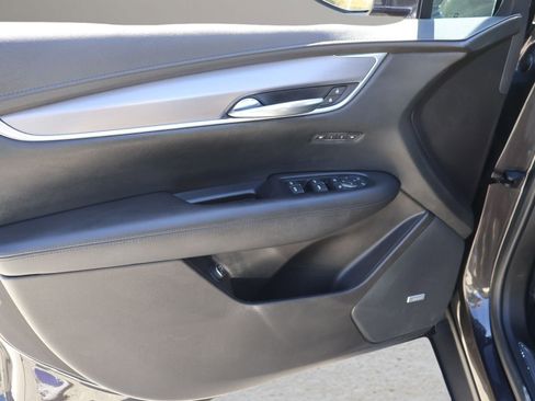 Used 2018 Cadillac XT5 Luxury w/ LPO, Wheel Lock Package image 11