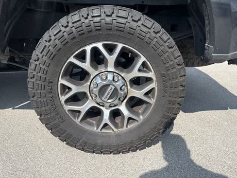 Used 2021 Ford F250 Lariat w/ Lariat Value Package AWD/4WD image 21
