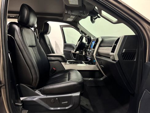 Used 2020 Ford F250 Lariat w/ Lariat Value Package image 13