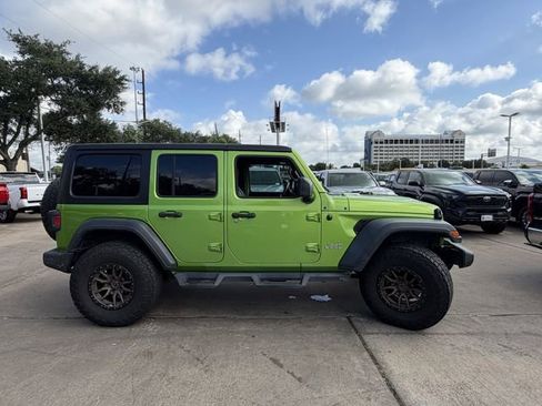Used 2018 Jeep Wrangler Unlimited Sport S AWD/4WD image 4
