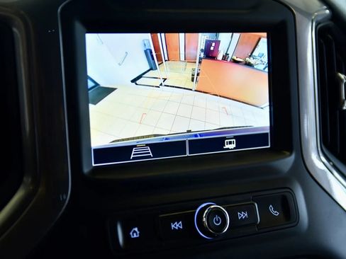 Used 2022 Chevrolet Silverado 1500 Custom Trail Boss AWD/4WD image 19