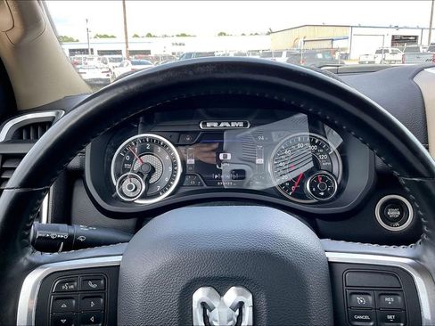 Used 2022 RAM 2500 Laramie AWD/4WD image 12