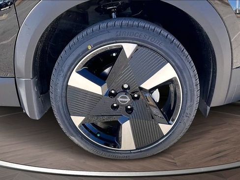 New 2026 Nissan Kicks SR image 12