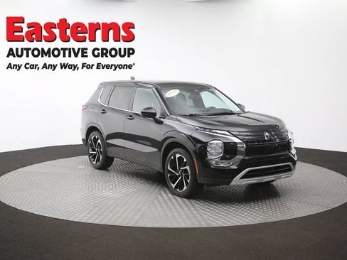 Used 2024 Mitsubishi Outlander SE AWD/4WD image 49