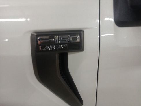 Certified 2023 Ford F150 Lariat w/ Equipment Group 502A High image 24