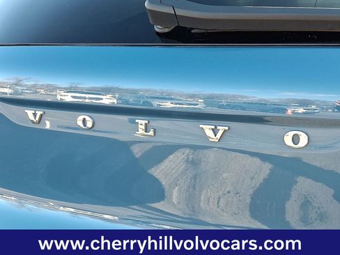 Certified 2023 Volvo XC40 B5 Plus w/ Driver Assist Package image 31