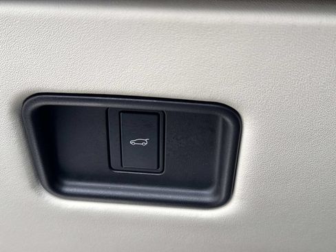 Certified 2023 Land Rover Range Rover SE AWD/4WD image 30