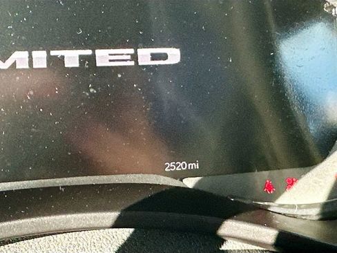 Used 2025 RAM 3500 Limited image 13