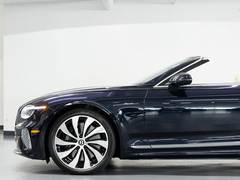 New 2026 Bentley Continental GTC AWD/4WD image 17
