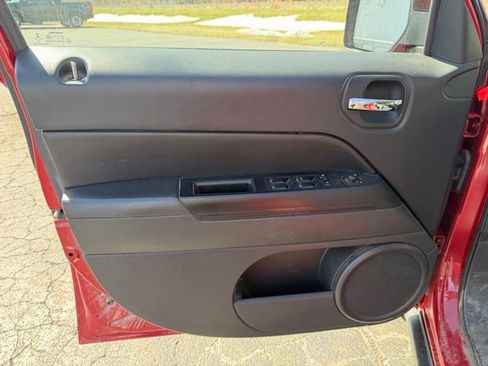 Used 2017 Jeep Patriot Sport w/ Power Value Group image 12