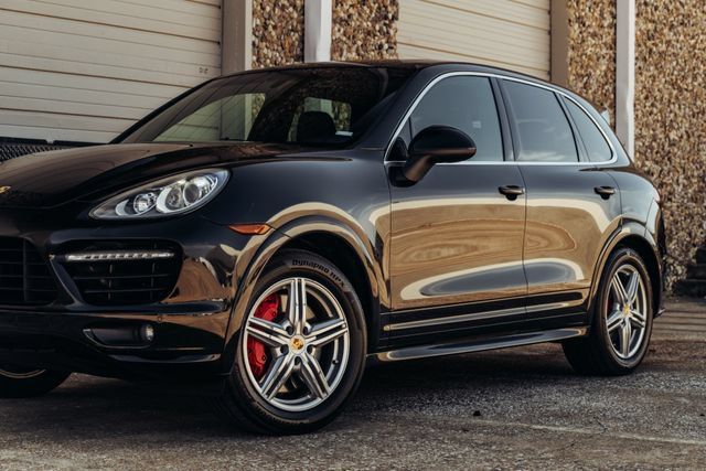 Used 2012 Porsche Cayenne Turbo AWD/4WD image 34