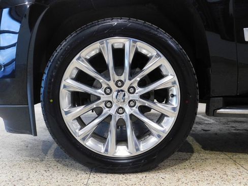 Used 2019 Cadillac Escalade ESV Luxury image 20