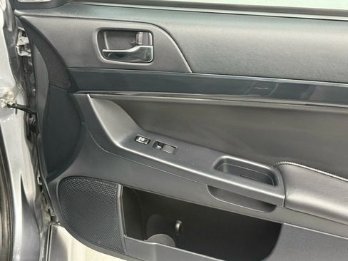 Used 2014 Mitsubishi Lancer Evolution GSR image 17