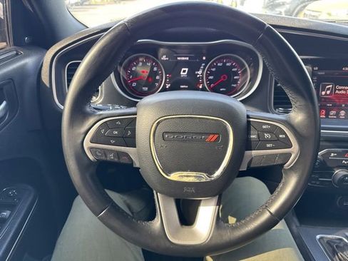 Used 2015 Dodge Charger SXT w/ Driver Confidence Group RWD image 16