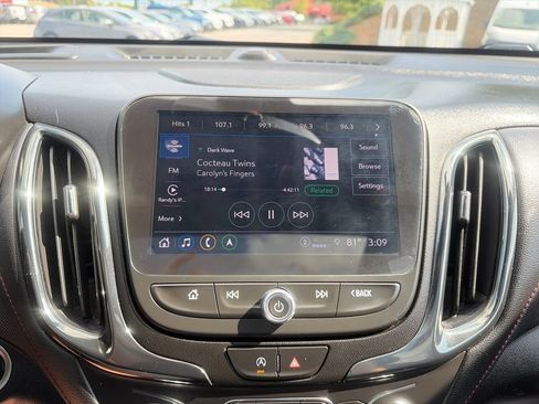 Used 2022 Chevrolet Equinox RS w/ RS Leather Package AWD/4WD image 19