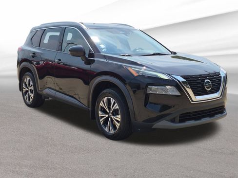 Certified 2021 Nissan Rogue SV w/ Premium Package AWD/4WD image 4