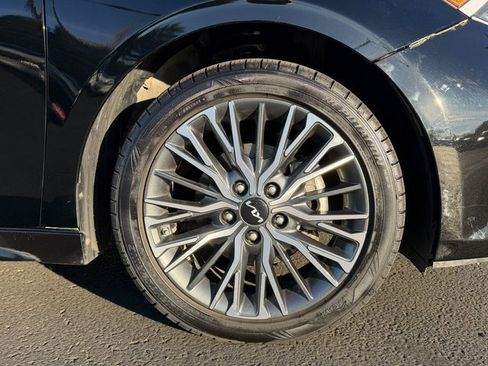 Used 2023 Kia Forte GT-Line w/ GT-Line Premium Package image 10