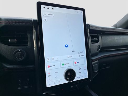 Used 2023 Ford Expedition Limited image 13