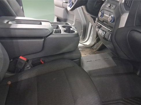 Used 2024 Chevrolet Silverado 2500 Custom w/ Custom Value Package image 14