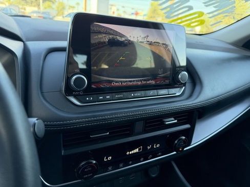 Certified 2023 Nissan Rogue SV image 20