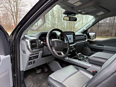 Used 2022 Ford F150 Lariat w/ Equipment Group 502A High image 13