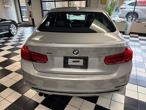 Used 2017 BMW 330i xDrive Sedan AWD/4WD image 5